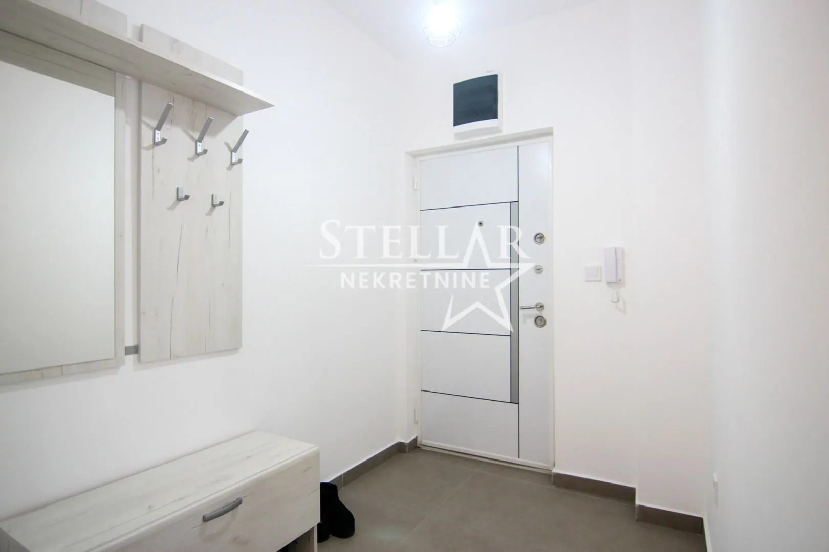Rent, one bedroom apartment, 56m², 1 maj, Podgorica