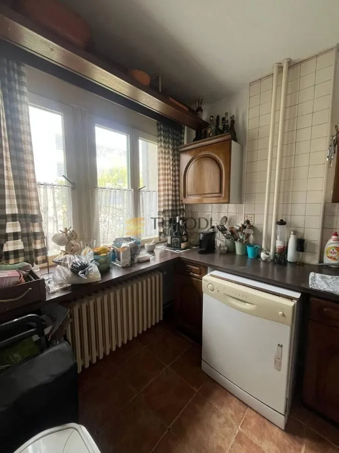 Prodaja, trosoban stan, 87m², Betanija, Novi Sad Sve Podlokacije