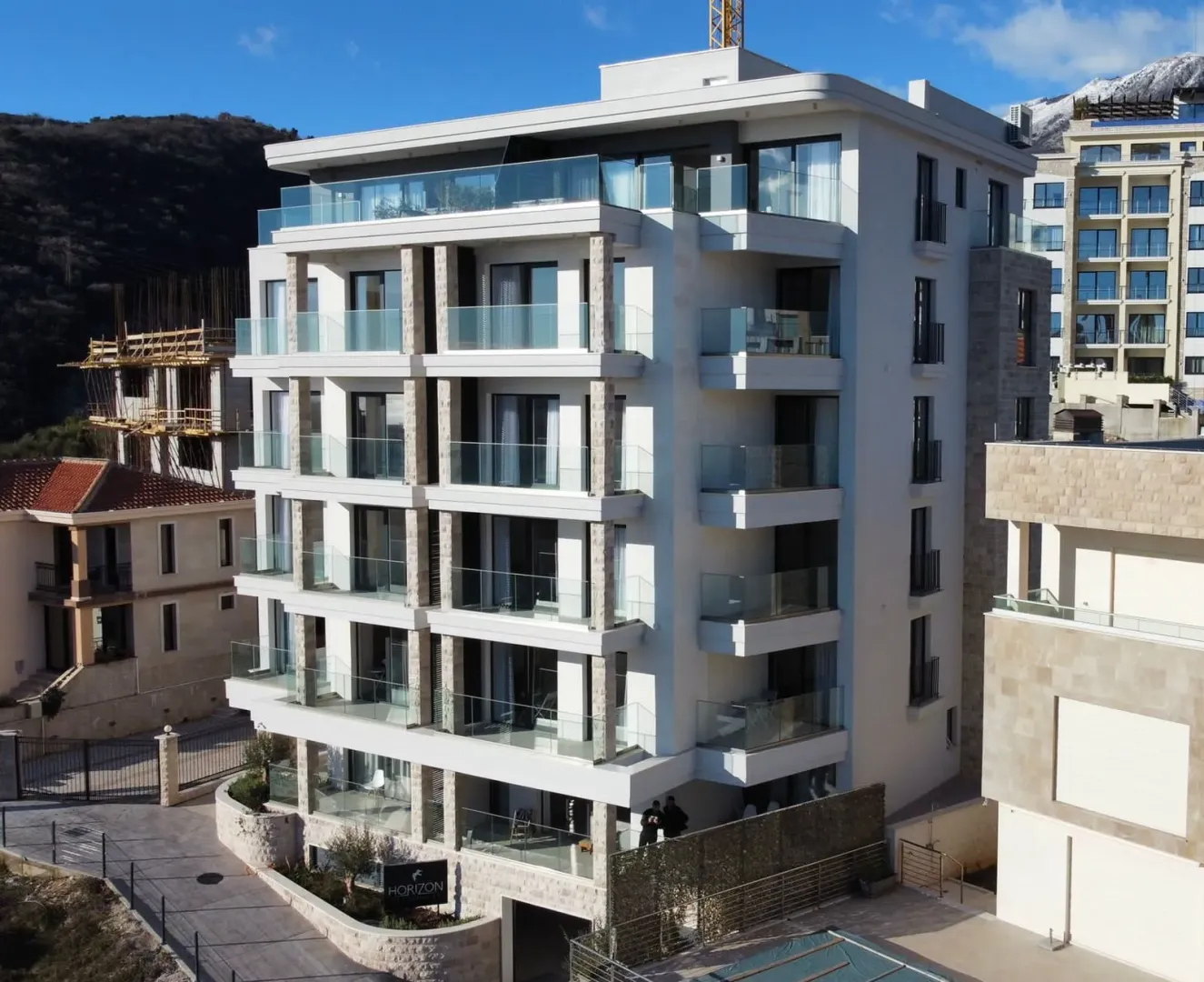 Sale, two bedroom apartment, 140m², Bečići, Budva