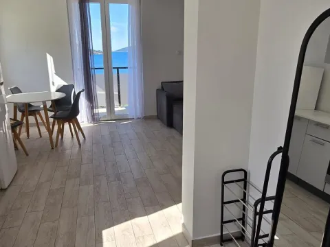 Prodaja, stan, 53m², Herceg Novi, Crna Gora - image 2
