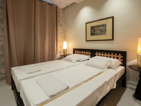 Prodaja, kuća, 320m², Risan, Kotor - image 4