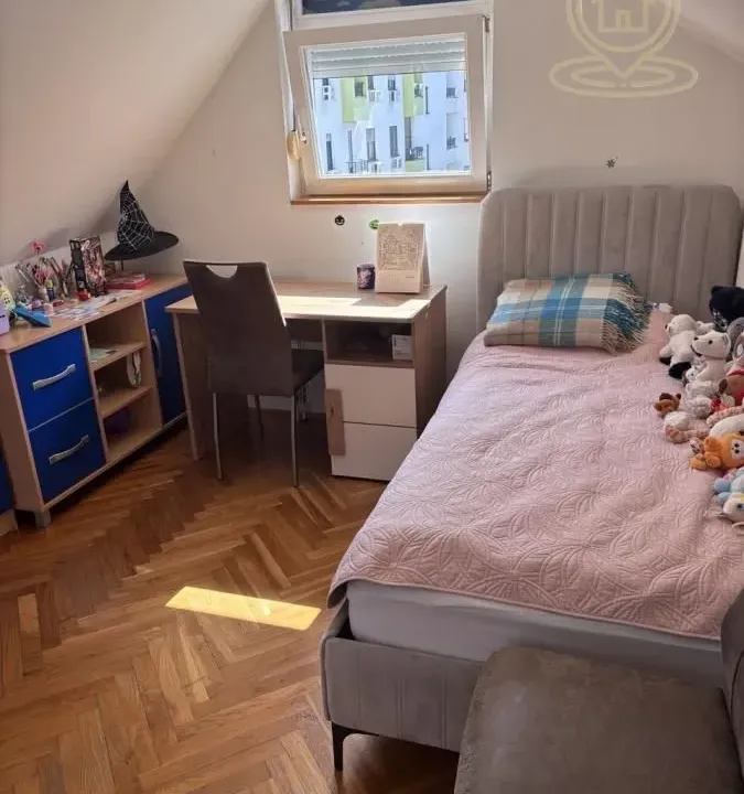 Sale, four bedroom apartment, 50m², Adamovićevo Naselje, Novi Sad Sve Podlokacije