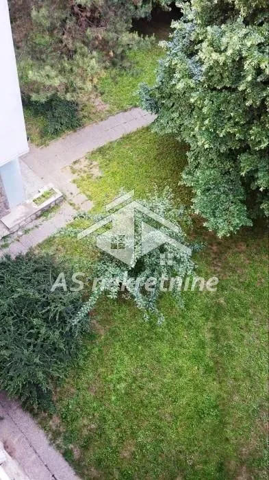 Izdavanje, trosoban stan, 80m², Savski Venac, Beograd