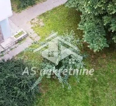 Izdavanje, trosoban stan, 80m², Savski Venac, Beograd - image 18