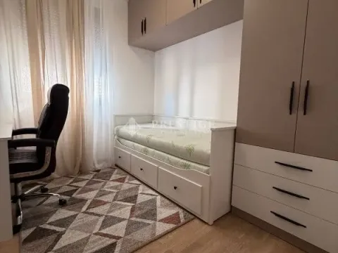 Rent, two bedroom apartment, 60m², Gorica C, Podgorica - image 12