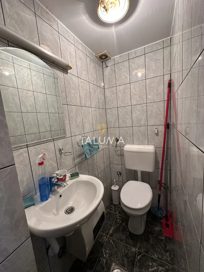 Rent, office space, 28m², Stari Aerodrom, Podgorica