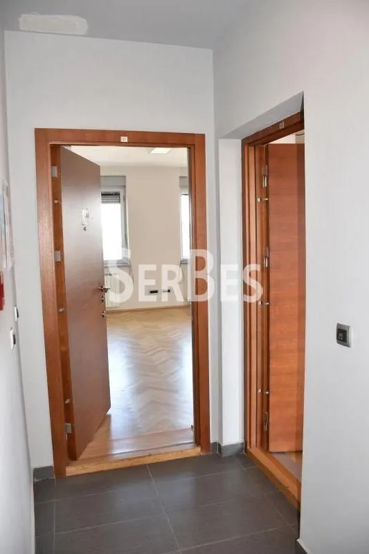 Rent, office space, 162m², Spens, Novi Sad Sve Podlokacije
