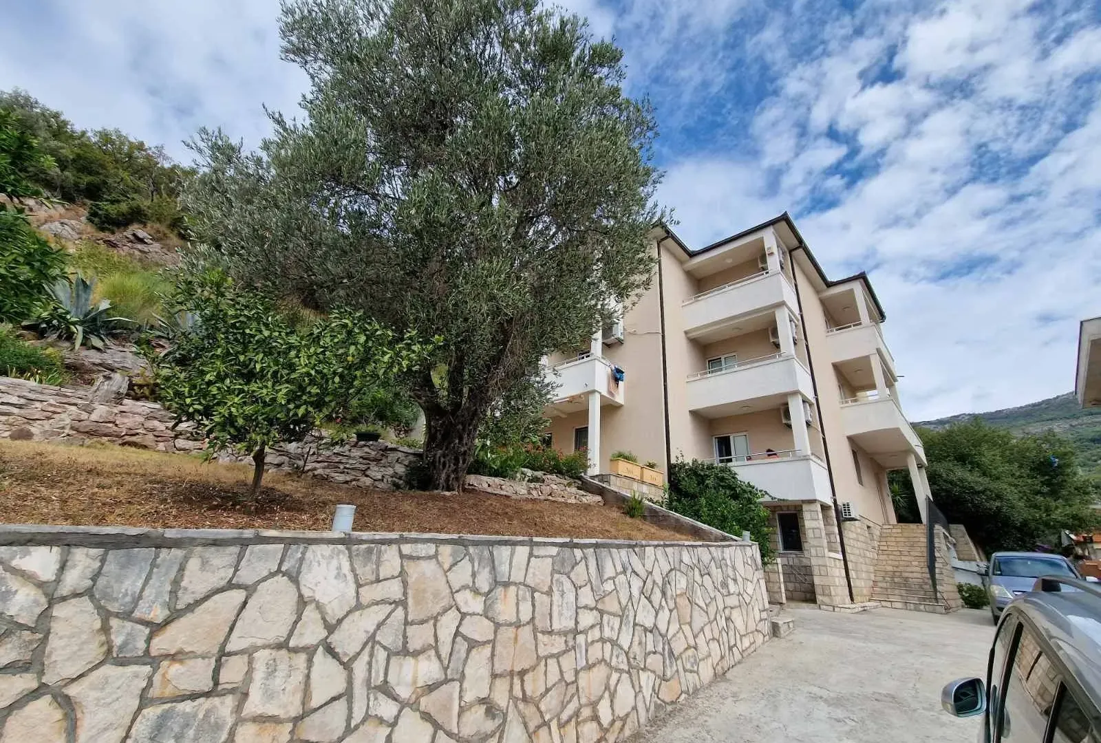 Sale, house, 500m², Buljarica, Budva