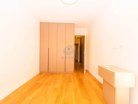 Izdavanje, dvosoban stan, 108m², Central Point, Podgorica - image 13