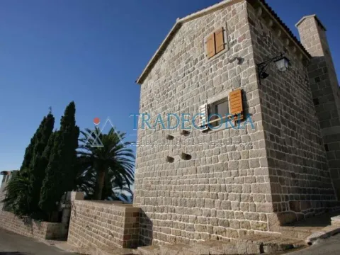 Prodaja, kuća, 350m², Reževići, Budva - image 8