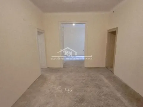 Prodaja, četvorosoban stan, 91m², Stari Grad, Beograd - image 3