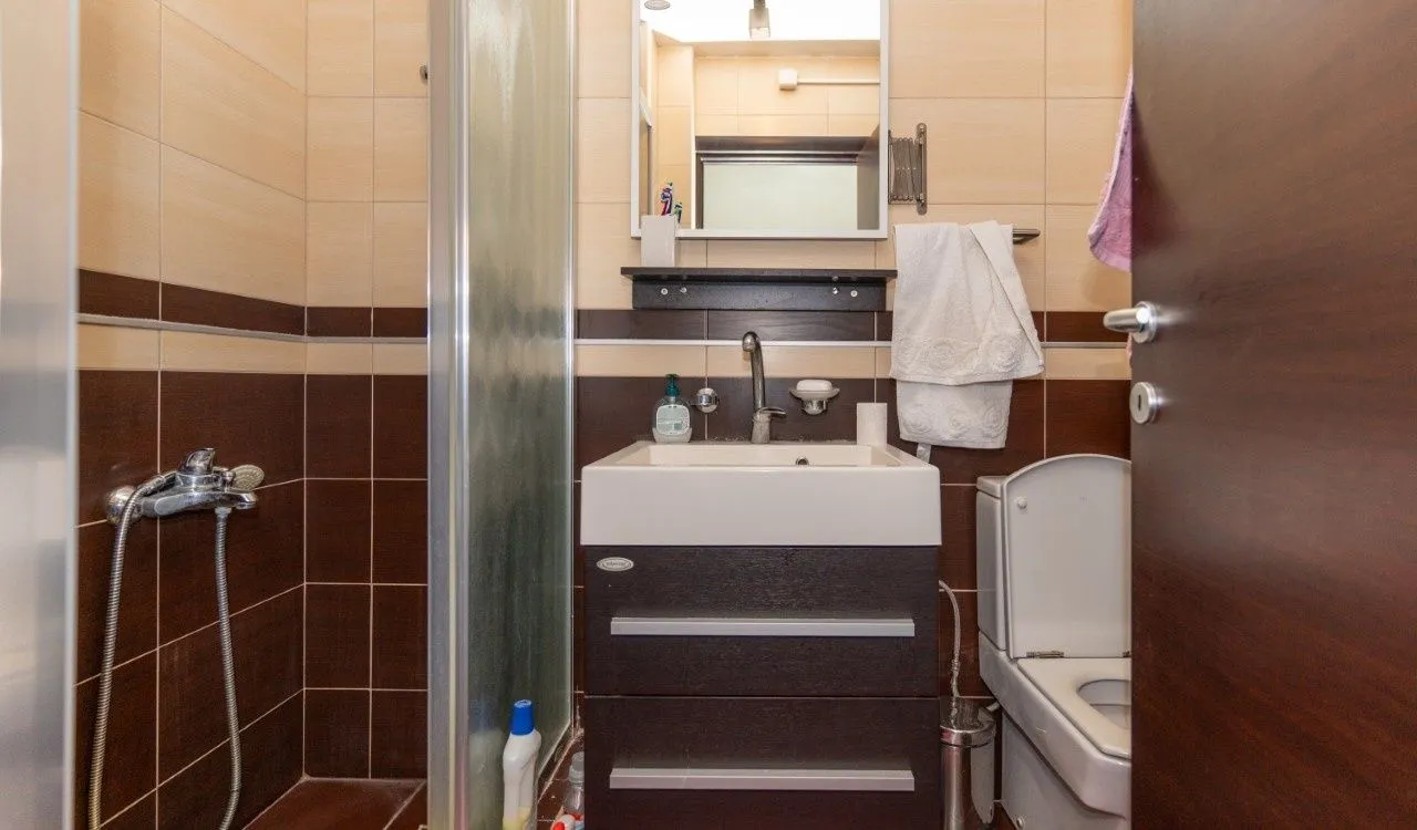Prodaja, dvosoban stan, 82m², Momišići, Podgorica