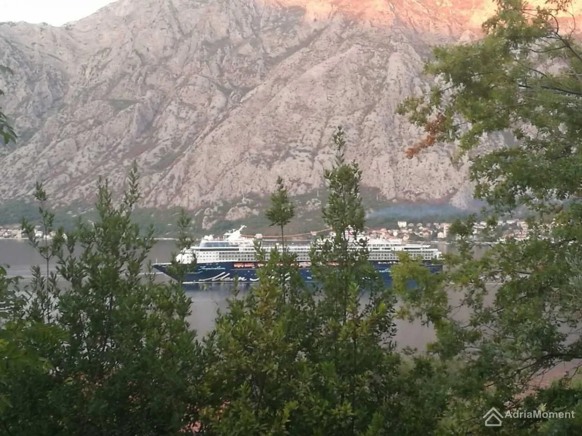 Prodaja, dvosoban stan, 56m², Prčanj, Kotor