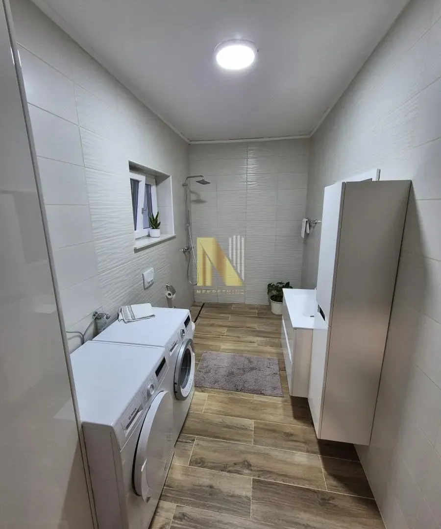 Prodaja, kuća, 550m², Sremska Kamenica, Petrovaradin