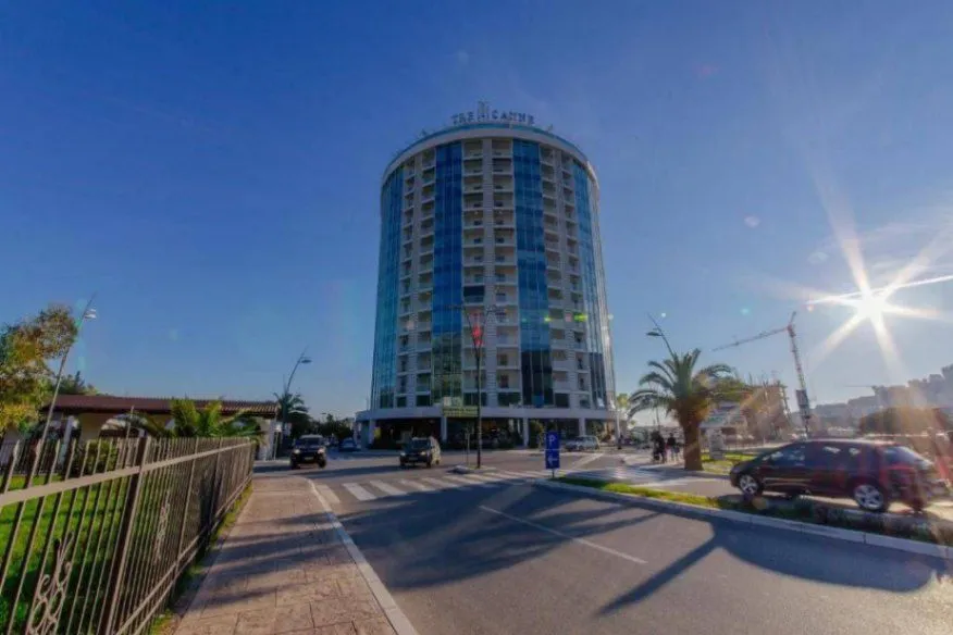 Sale, two bedroom apartment, 77m², Tree cane, Budva