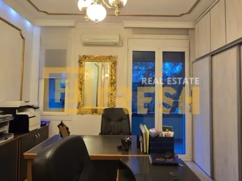 Izdavanje, poslovni prostor, 40m², Centar, Podgorica - image 7