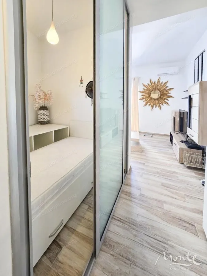 Prodaja, jednosoban stan, 38m², Bečići, Budva