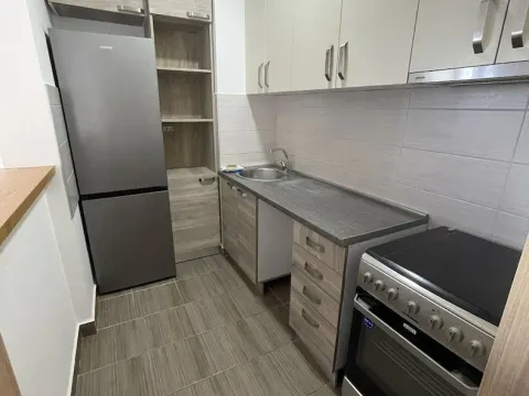 Izdavanje, jednosoban stan, 37m², Jugovićevo, Novi Sad Sve Podlokacije - image 4