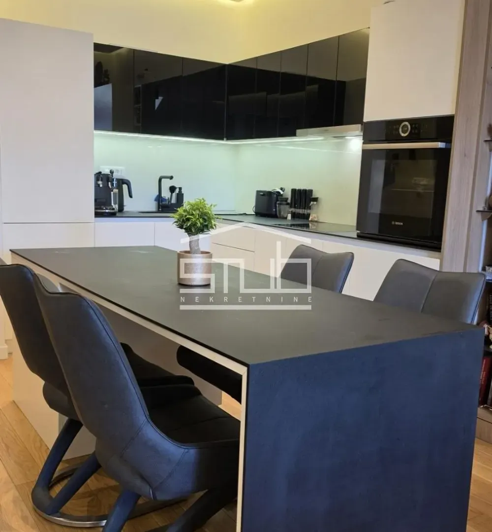 Rent, two bedroom apartment, 60m², Vračar Sve Podlokacije, Beograd