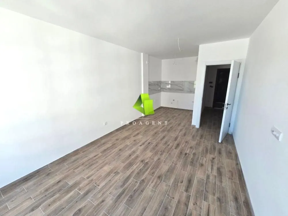 Sale, two bedroom apartment, 70m², Pantelej, Niš