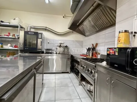 Sale, office space, 43m², City Kvart, Podgorica - image 9