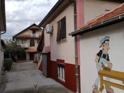 Prodaja, kuća, 450m², Ćuprija, Srbija