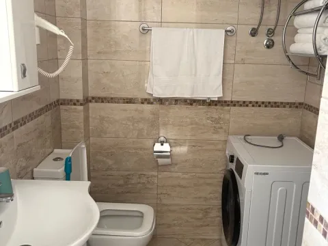 Prodaja, jednosoban stan, 40m², Centar, Ulcinj - image 2