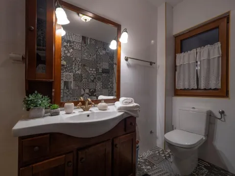 Sale, house, 300m², Zagora, Kotor - image 17