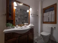 Prodaja, kuća, 300m², Zagora, Kotor - image 17