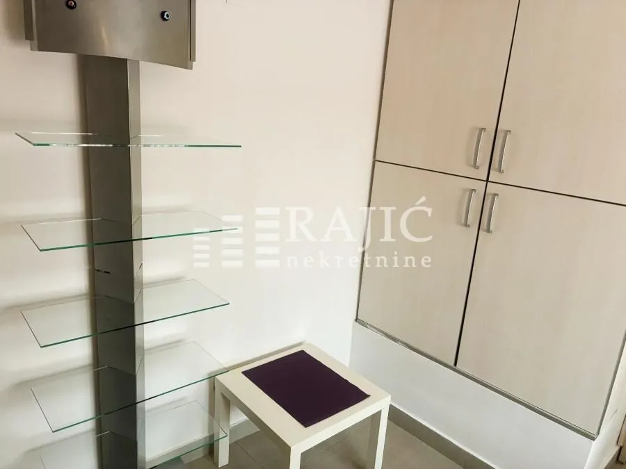 Rent, office space, 40m², Zvezdara Sve Podlokacije, Beograd