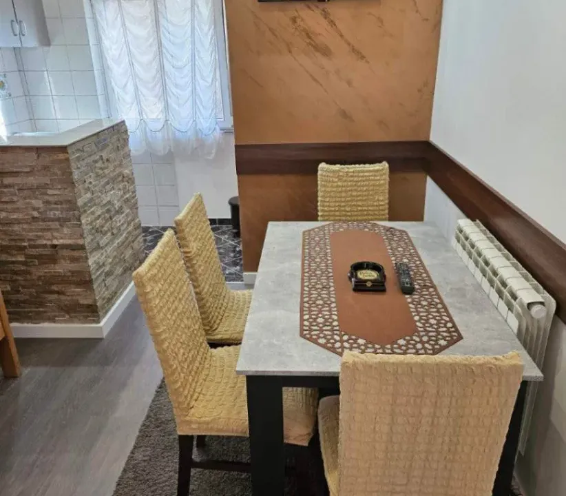 Izdavanje, dvosoban stan, 35m², Zvezdarska Šuma, Zvezdara Sve Podlokacije