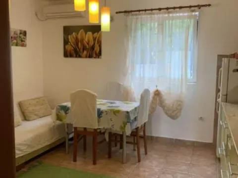 Prodaja, dvosoban stan, 48m², Petrovac, Budva - image 2
