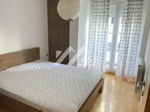 Izdavanje, četvorosoban stan, 100m², Centar, Novi Sad - image 4