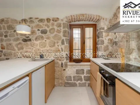 Prodaja, kuća, 110m², Škaljari, Kotor - image 10