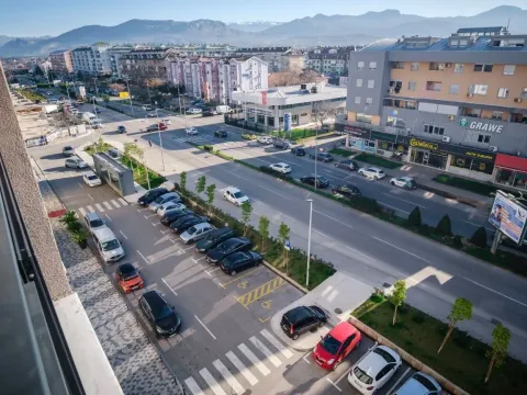 Rent, one bedroom apartment, 45m², Stari Aerodrom, Podgorica - image 12