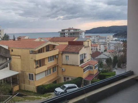 Sale, two bedroom apartment, 104m², Bečići, Budva - image 1