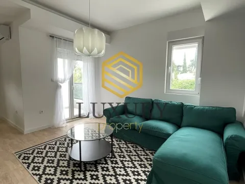 Rent, two bedroom apartment, 70m², Centar, Podgorica - image 2