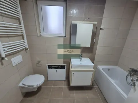 Izdavanje, četvorosoban stan, 97m², Centar, Paraćin - image 15