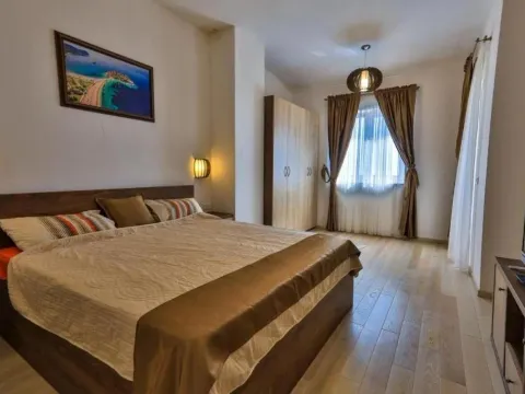 Rent, house, 150m², Reževići, Budva - image 10