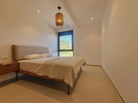 Rent, house, 410m², Tivat, Crna Gora - image 22