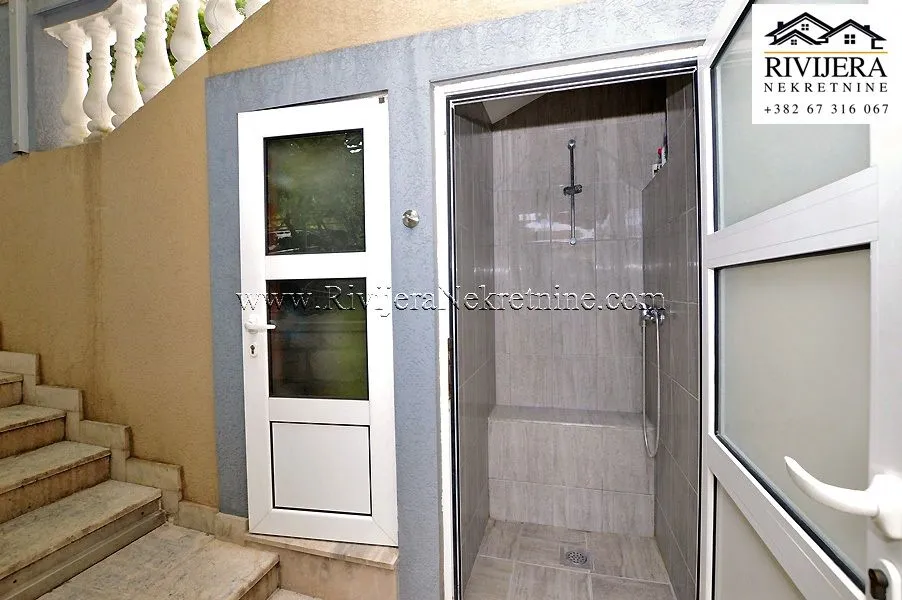 Prodaja, ugostiteljski objekat, 370m², Igalo, Herceg Novi