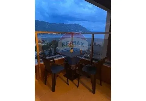 Izdavanje, jednosoban stan, 37m², Budva, Crna Gora