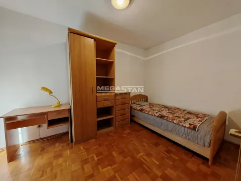 Izdavanje, trosoban stan, 91m², Vračar Sve Podlokacije, Beograd - image 8