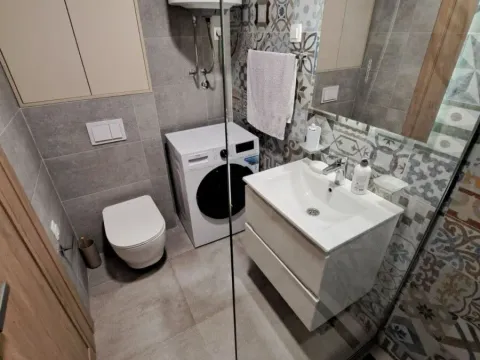 Izdavanje, jednosoban stan, 52m², Master Kvart, Podgorica - image 14
