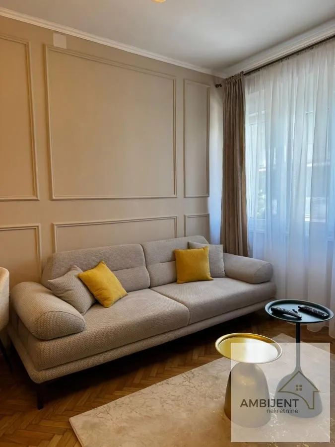 Rent, one bedroom apartment, 24m², Stari Grad, Beograd