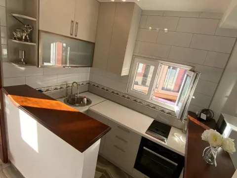 Izdavanje, jednosoban stan, 50m², Pobrežje, Podgorica - image 6