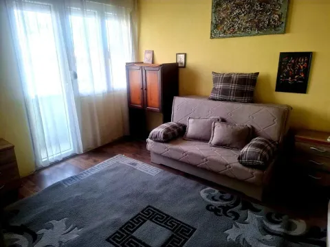 Rent, apartment, 50m², Stara Varoš, Podgorica - image 3