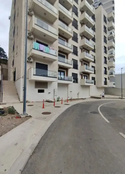 Rent, studio apartment, 23m², Bečići, Budva