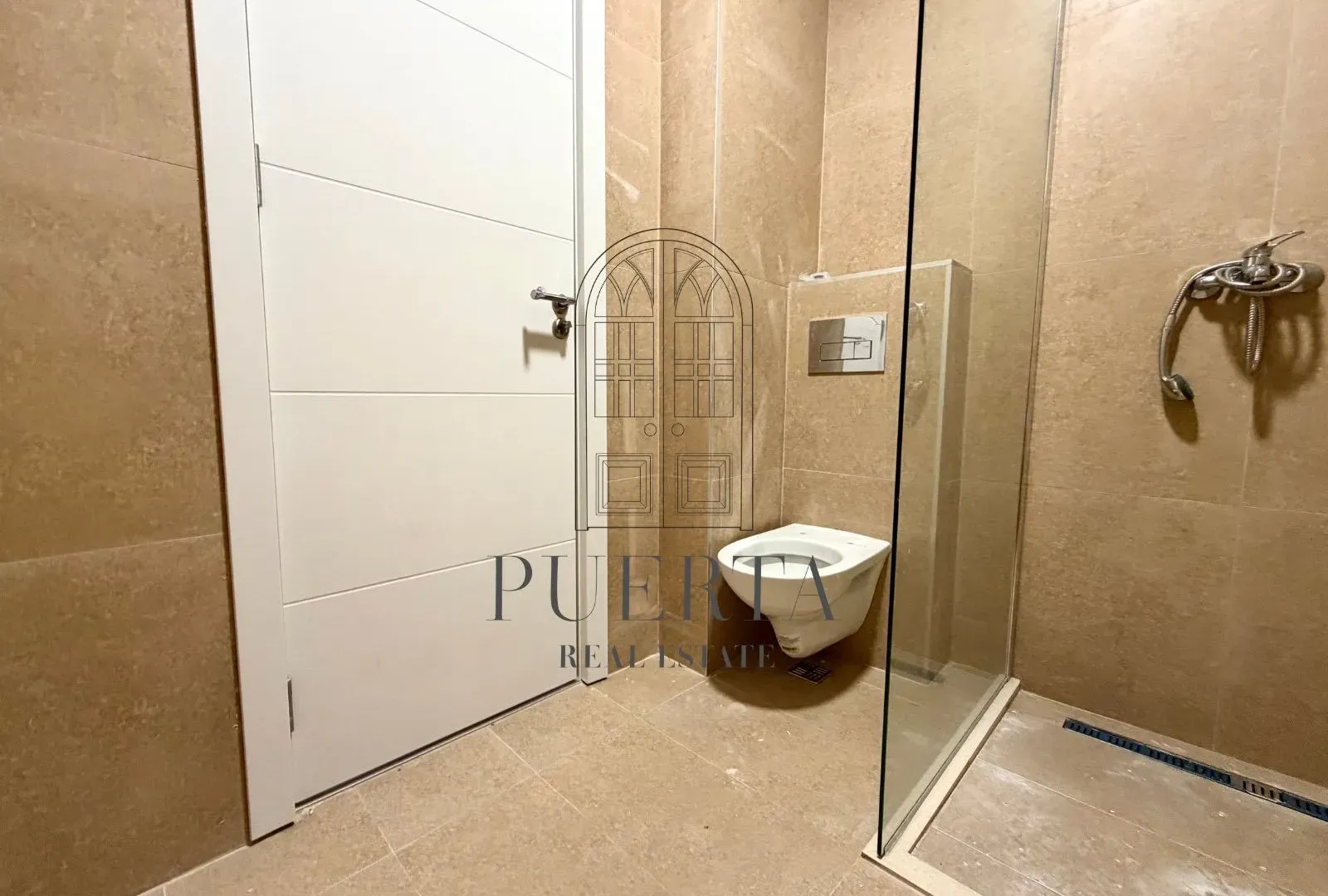 Prodaja, jednosoban stan, 45m², Tološi, Podgorica