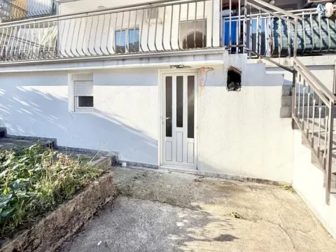 Sale, one bedroom apartment, 69m², Muo, Kotor - image 13